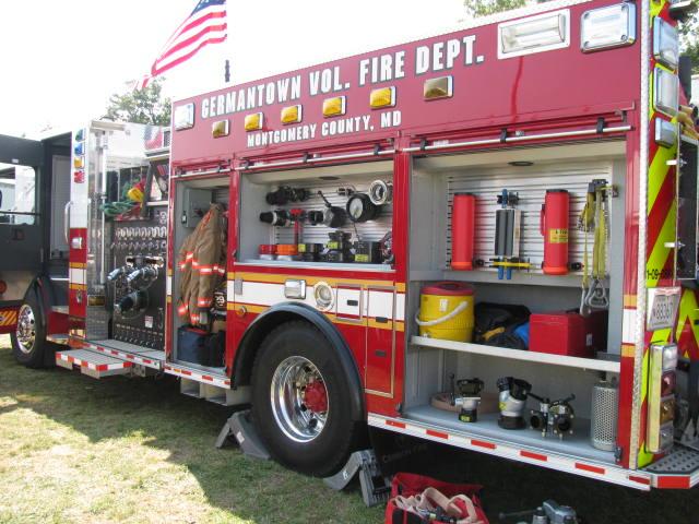 Engine 729B opened and on display at the fair